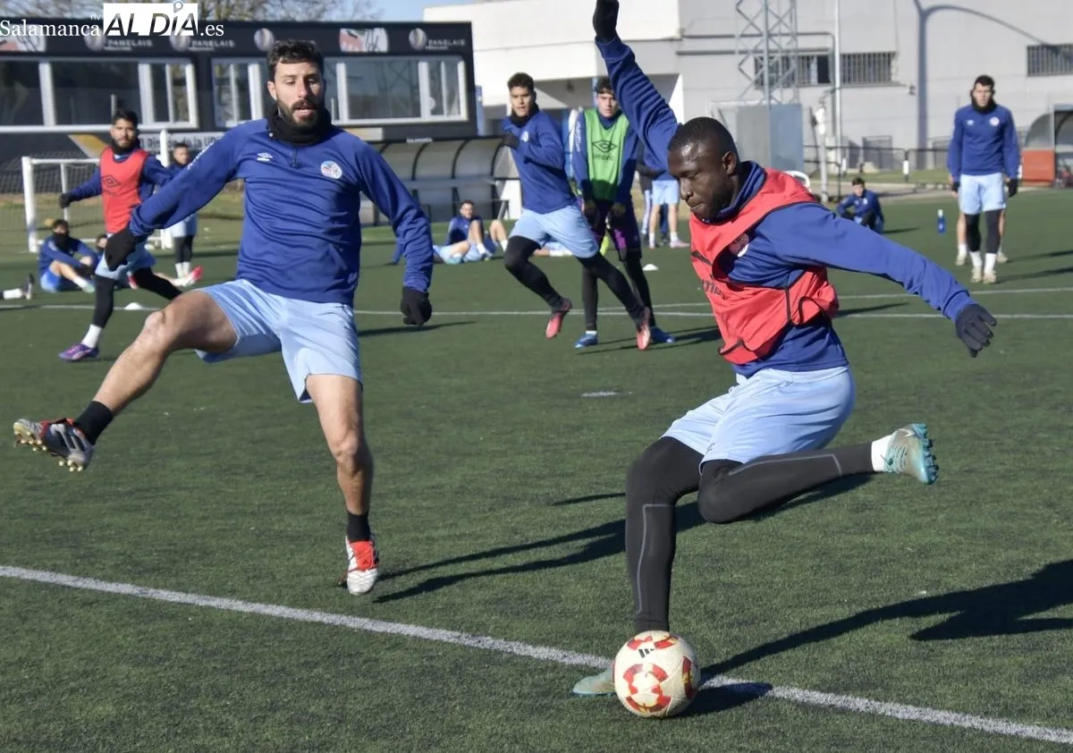 Entrenamiento del Salamanca UDS, esta mañana, en el Tori
