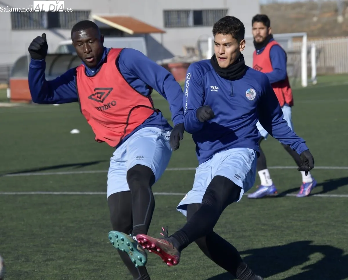 Entrenamiento del Salamanca UDS, esta mañana, en el Tori