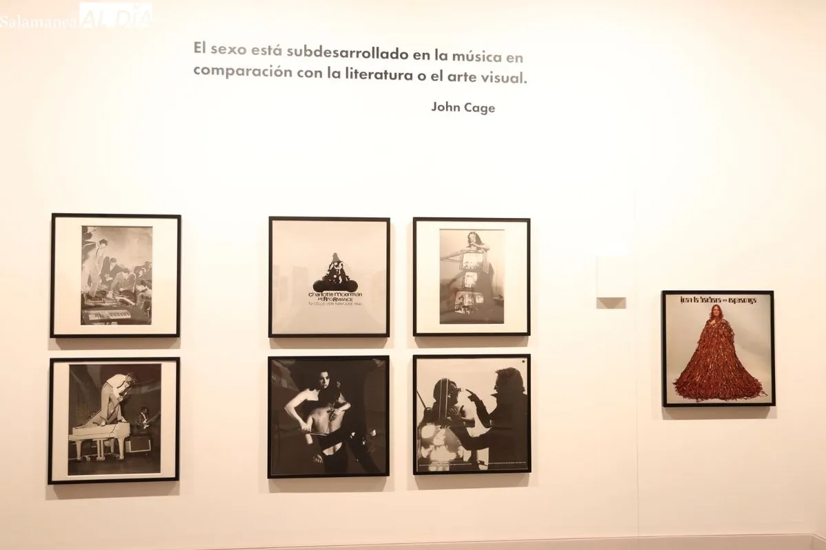Exposición 'La música hecha pedazos. Arte sonoro bajo la alargada sombra de FLUXUS' en el  Centro Internacional del Español, en la plaza de los Bandos. Foto de David Sañudo