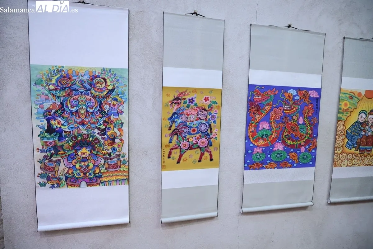 Exposición de alumnos de la Universidad de Guangdong, Escuela Internacional de Cultura y Creación Xu Hongfei, en el Teatro Liceo. Foto de David Sañudo