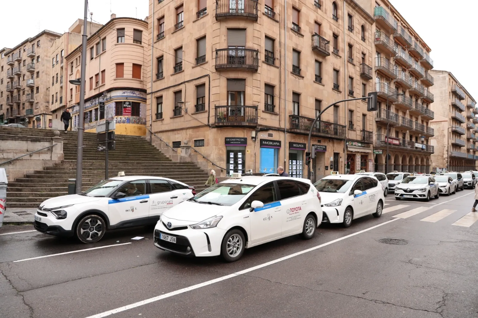 Manifestación de taxis en Salamanca | Fotos: David Sañudo