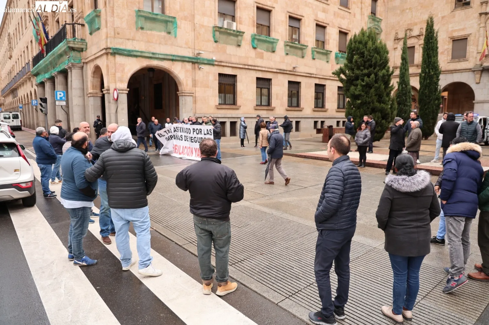 Manifestación de taxis en Salamanca | Fotos: David Sañudo
