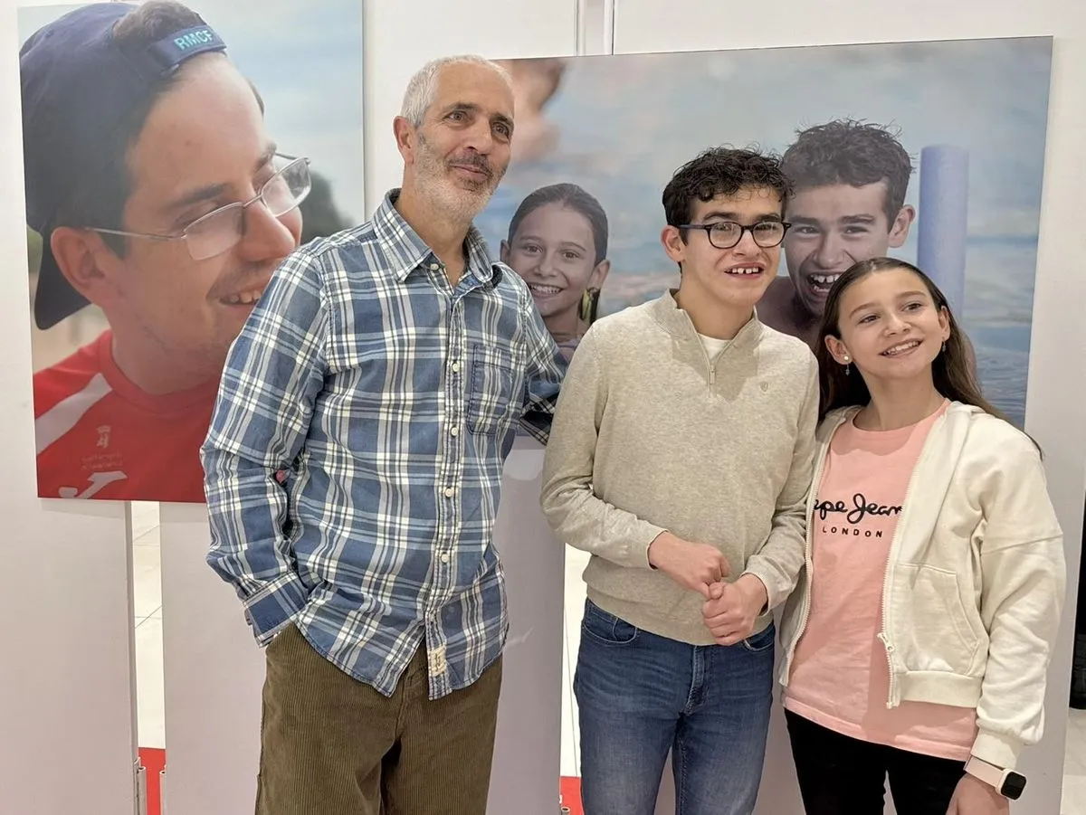 Exposición 'Personas' en el Centro Comercial El Tormes. Foto CC El Tormes
