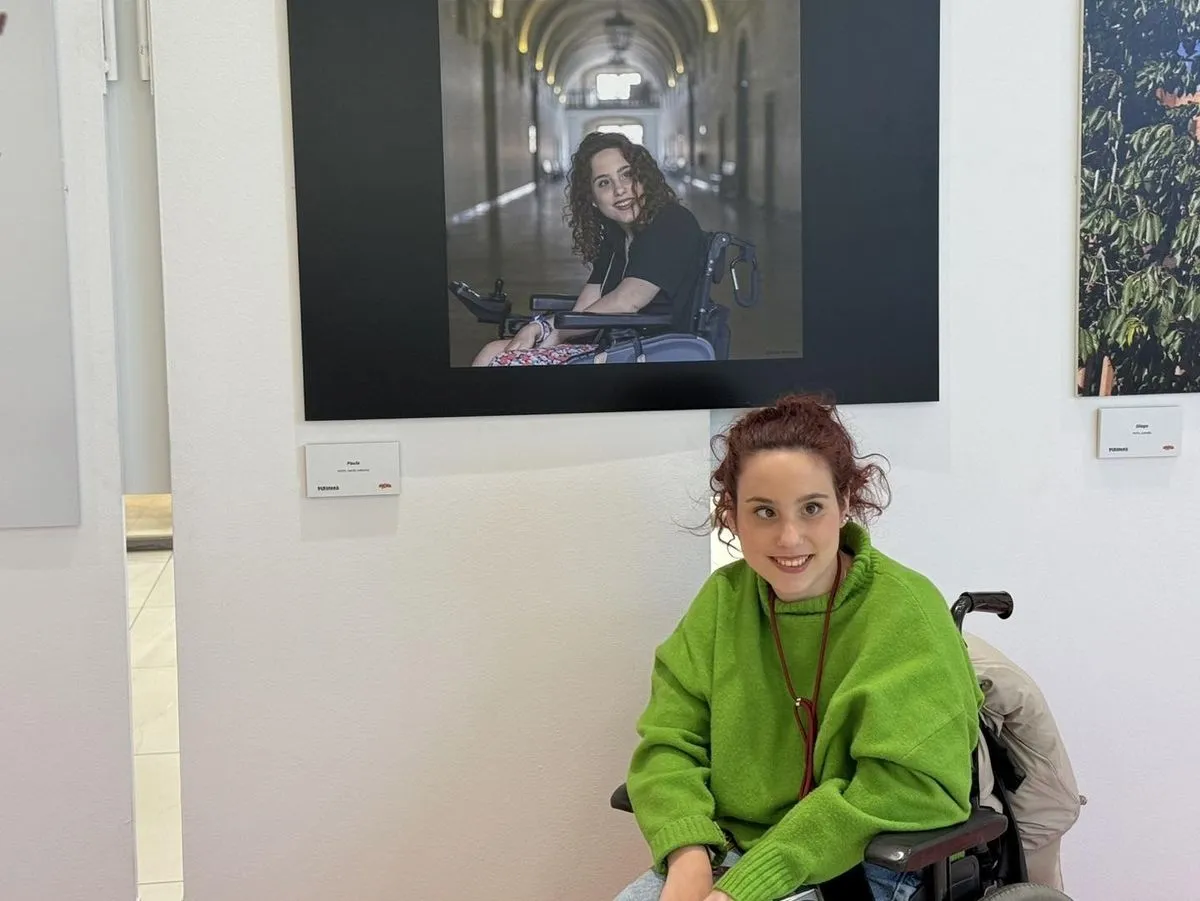 Exposición 'Personas' en el Centro Comercial El Tormes. Foto CC El Tormes