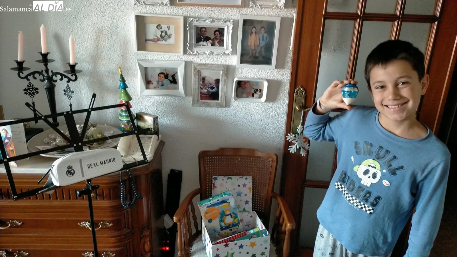 NIños salmantinos con sus regalos de Reyes | Fotos cedidas