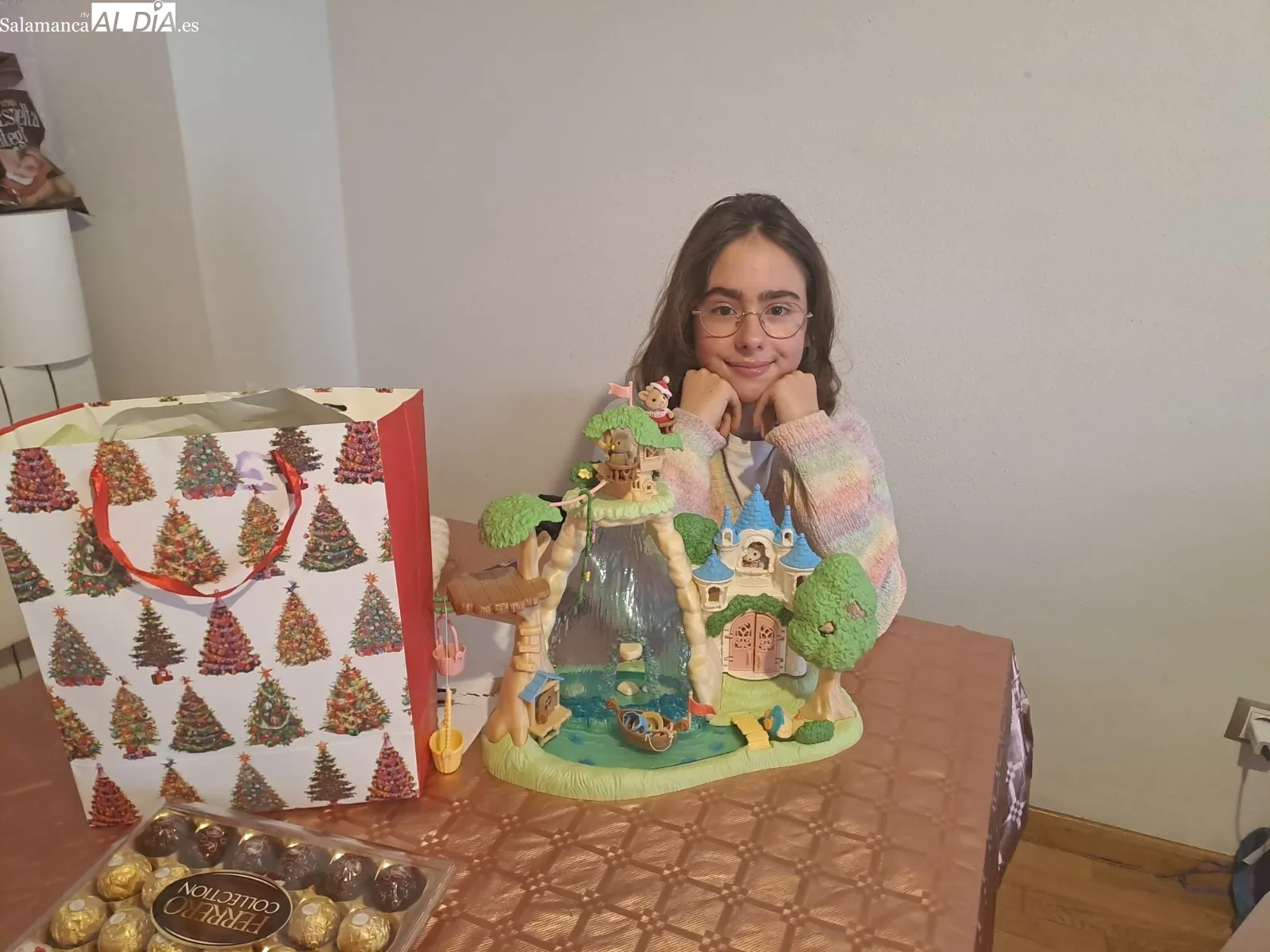 NIños salmantinos con sus regalos de Reyes | Fotos cedidas