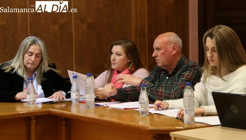 Foto 9 - Partido Popular, PSOE y Ciudadanos a favor de reducir en un 30% la tarifa del agua