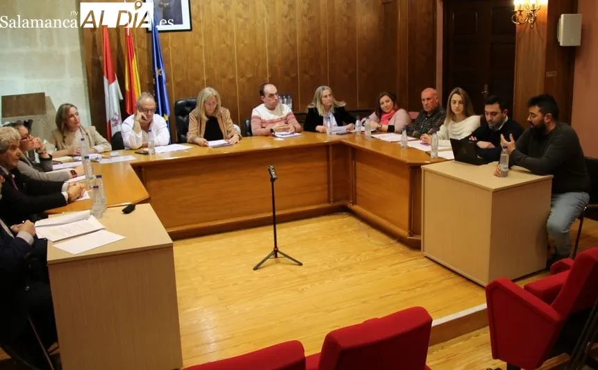 Foto 5 - Partido Popular, PSOE y Ciudadanos a favor de reducir en un 30% la tarifa del agua