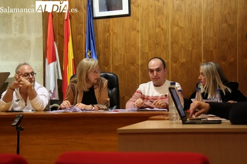 Foto 3 - Partido Popular, PSOE y Ciudadanos a favor de reducir en un 30% la tarifa del agua