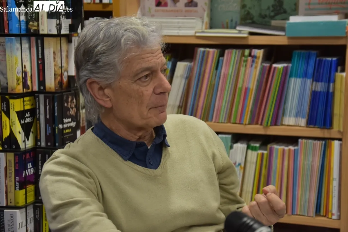 Presentación del libro de poemas 'Centinela del viento', de Daniel López-Acuña