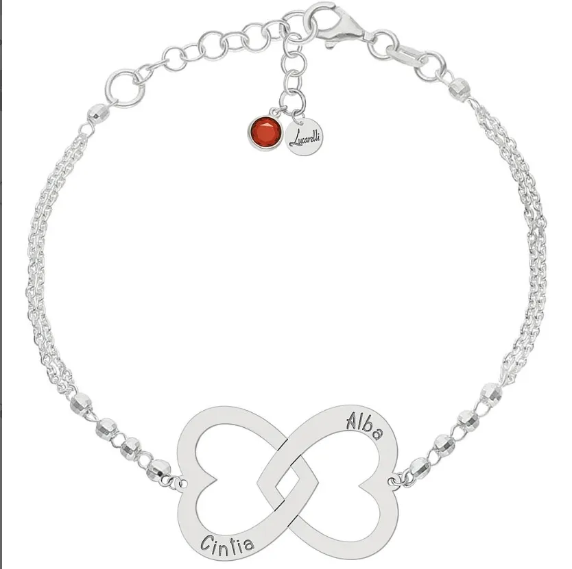 Pulsera con nombres grabados