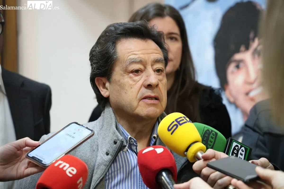 os talleres se desarrollan con una metodología de trabajo práctica e interactiva, impartidos por el psicólogo clínico Hilario Garrudo. Foto de David Sañudo