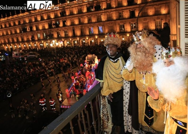 El saludo de los Reyes Magos desde el balcón en duda por la lluvia