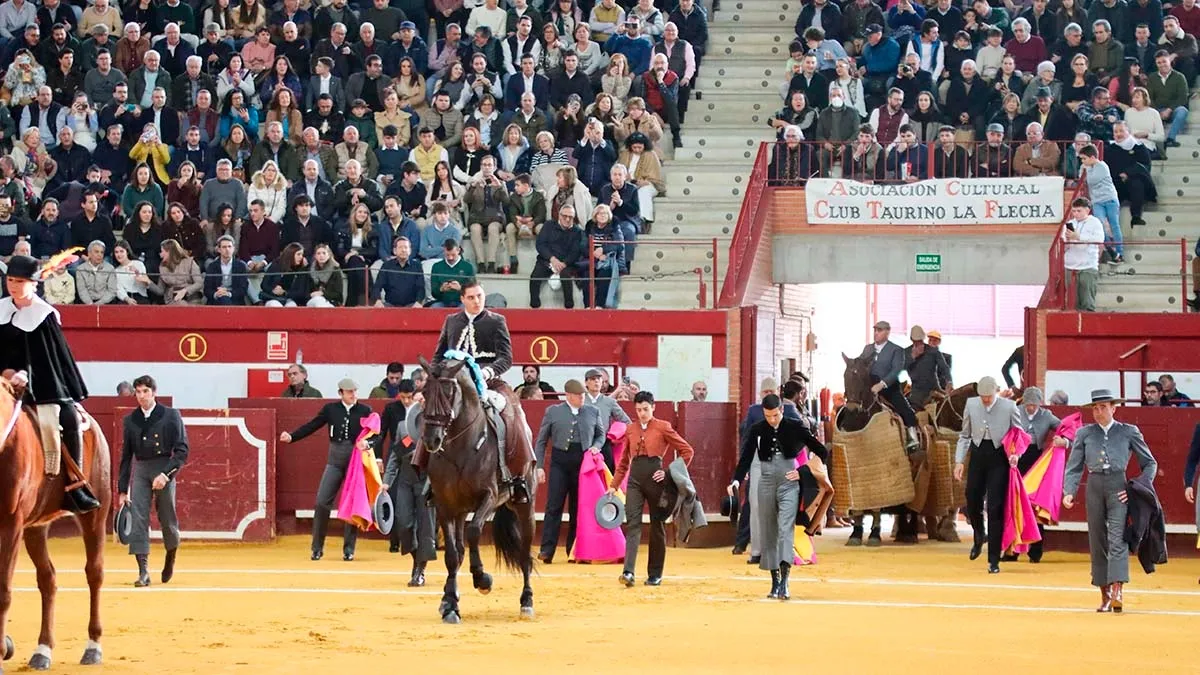 Paseíllo en el festival taurino de La Flecha | Foto: Cultoro / Silvia Olmedo