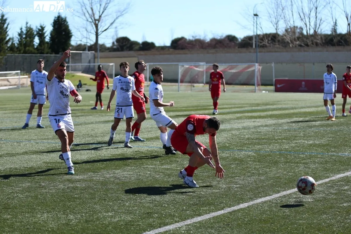 Derrota del Santa Marta en casa frente al Júpter Leonés (0-1) | FOTOS: David Sañudo 