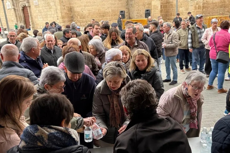 Operación Bocata 2025 en Macotera