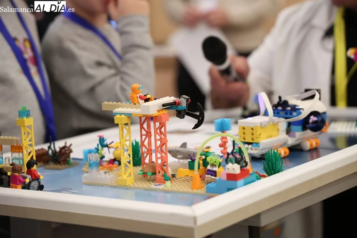 Gran participación de jóvenes en la IX edición del torneo First Lego League Salamanca | FOTOS: David Sañudo 