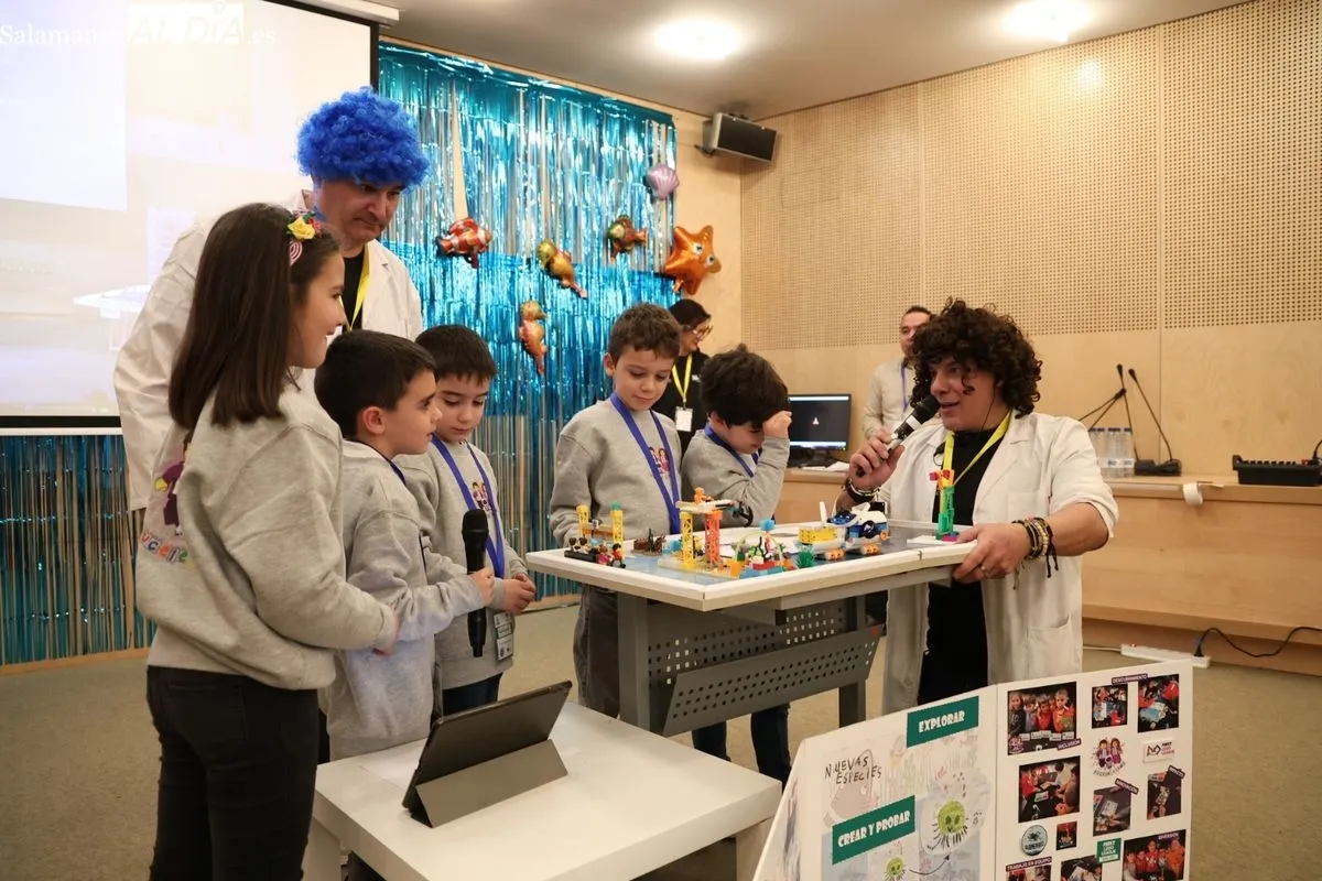 Gran participación de jóvenes en la IX edición del torneo First Lego League Salamanca | FOTOS: David Sañudo 