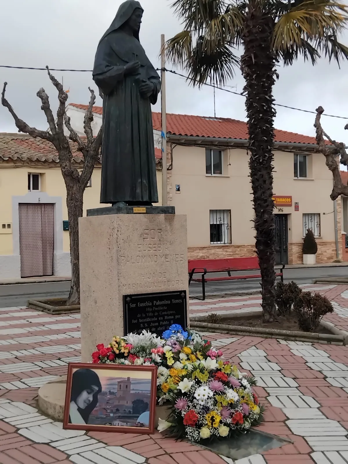 Foto 3 - Oraci&oacute;n y flores para honrar y recordar a Sor Eusebia Palomino en Cantalpino