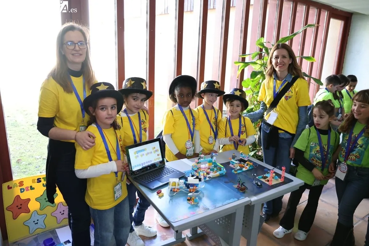 Gran participación de jóvenes en la IX edición del torneo First Lego League Salamanca | FOTOS: David Sañudo 