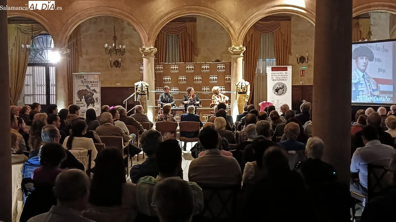 Coloquio entre Castaño y Dolores Aguirre