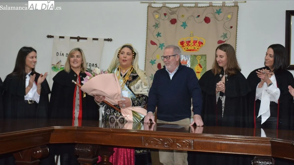 Foto 10 - M&aacute;s de 130 mujeres de Lumbrales celebran Las &Aacute;guedas, convocadas por una joven comisi&oacute;n