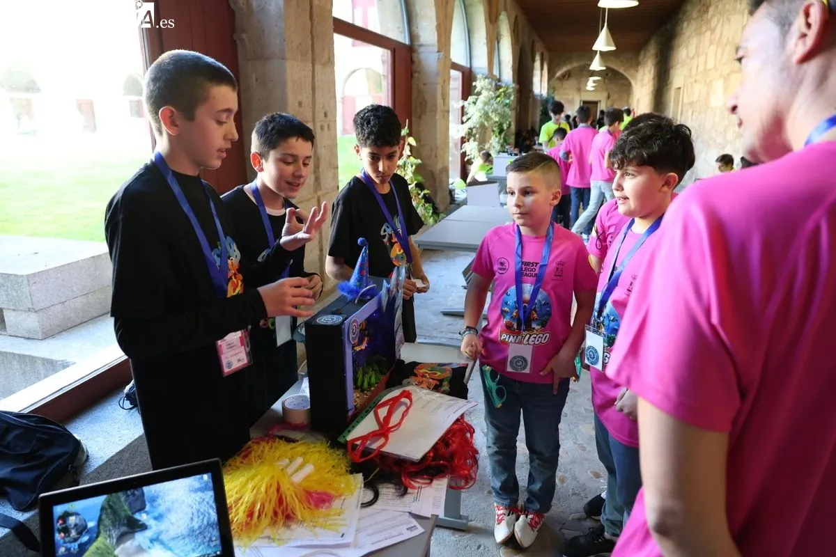 Gran participación de jóvenes en la IX edición del torneo First Lego League Salamanca | FOTOS: David Sañudo 