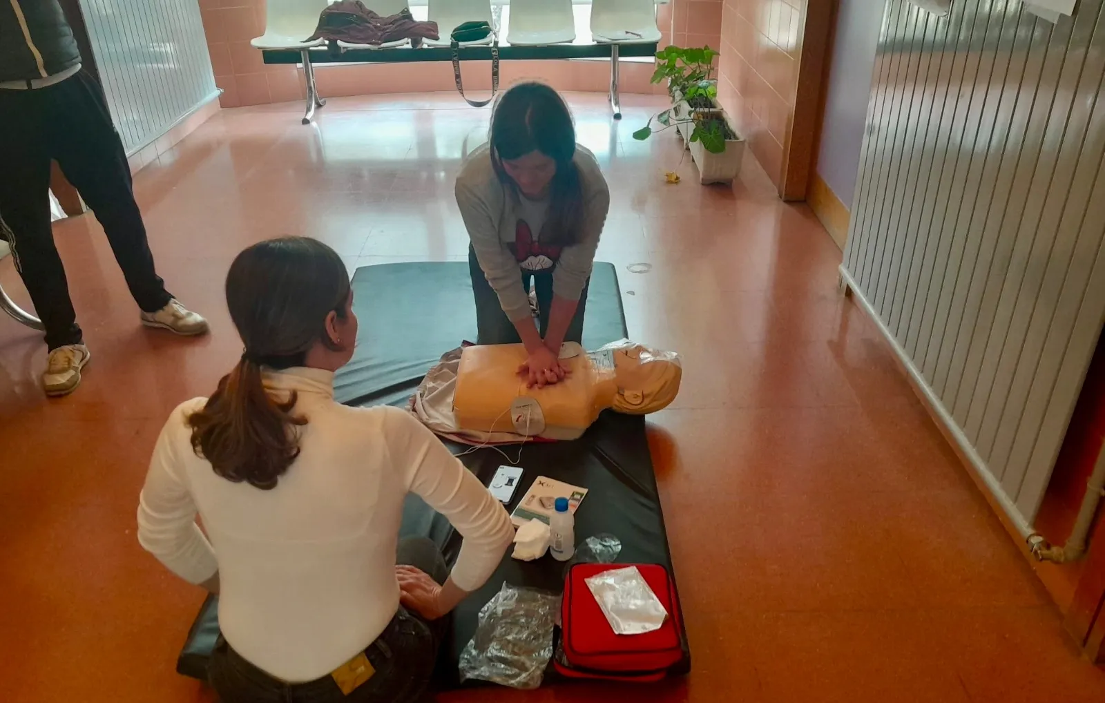 Taller en técnicas de reanimación en el Centro de Salud