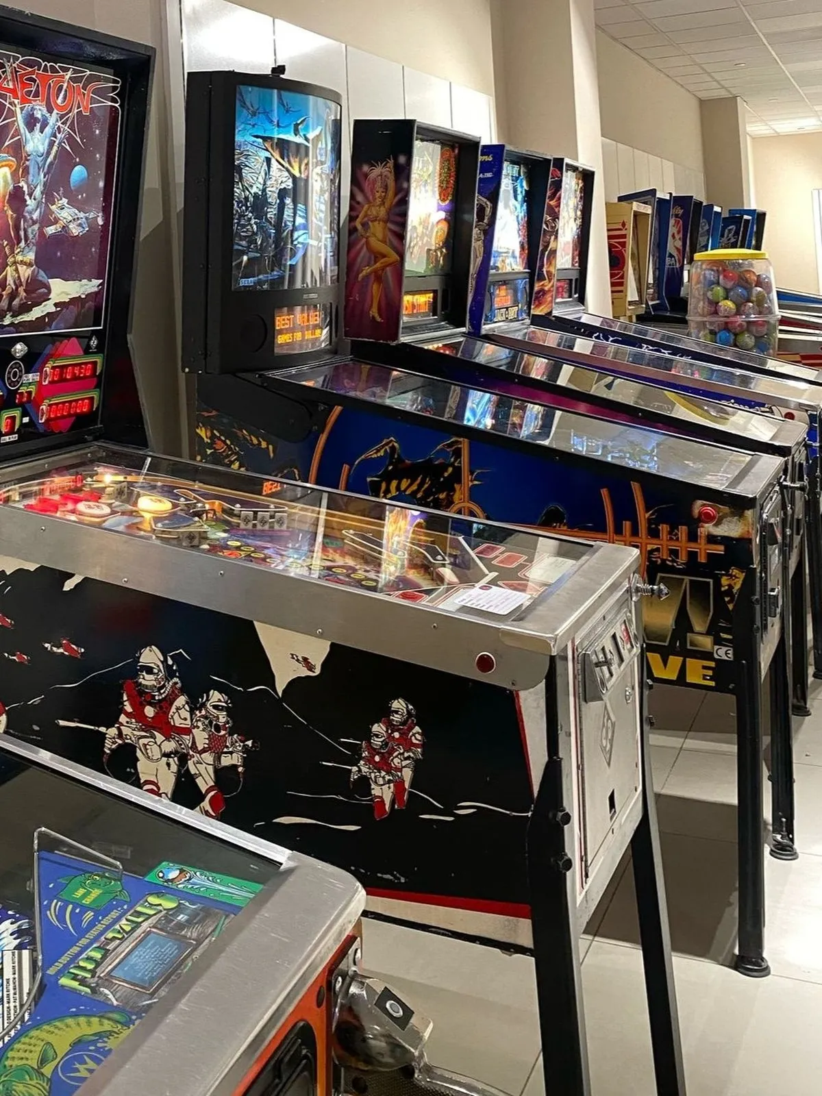 ARCADE Game Room, un espacio que hará las delicias de nostálgicos y gamers de todas las edades.