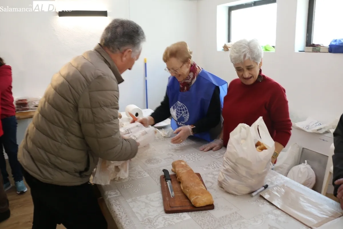 Nueva edición del bocata solidario de Manos Unidas en Vitigudino / CORRAL