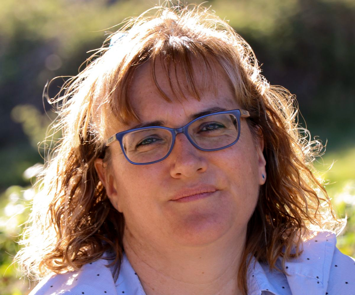 La profesional sanitaria salmantina que es finalista del II Premio Internacional de Novela Negra Taninos Asesinos