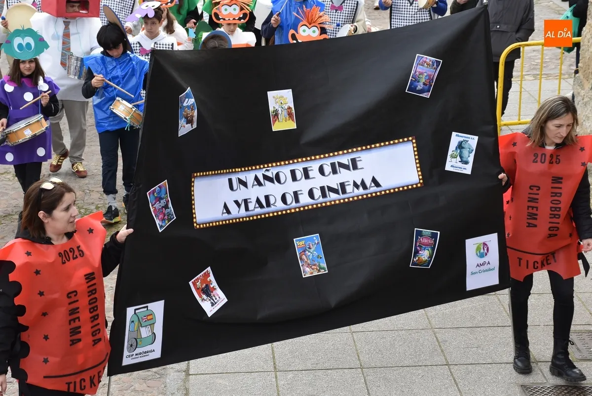 Foto 7 - El Colegio Mir&oacute;briga abre con gran colorido un Carnaval &lsquo;de cine&rsquo;