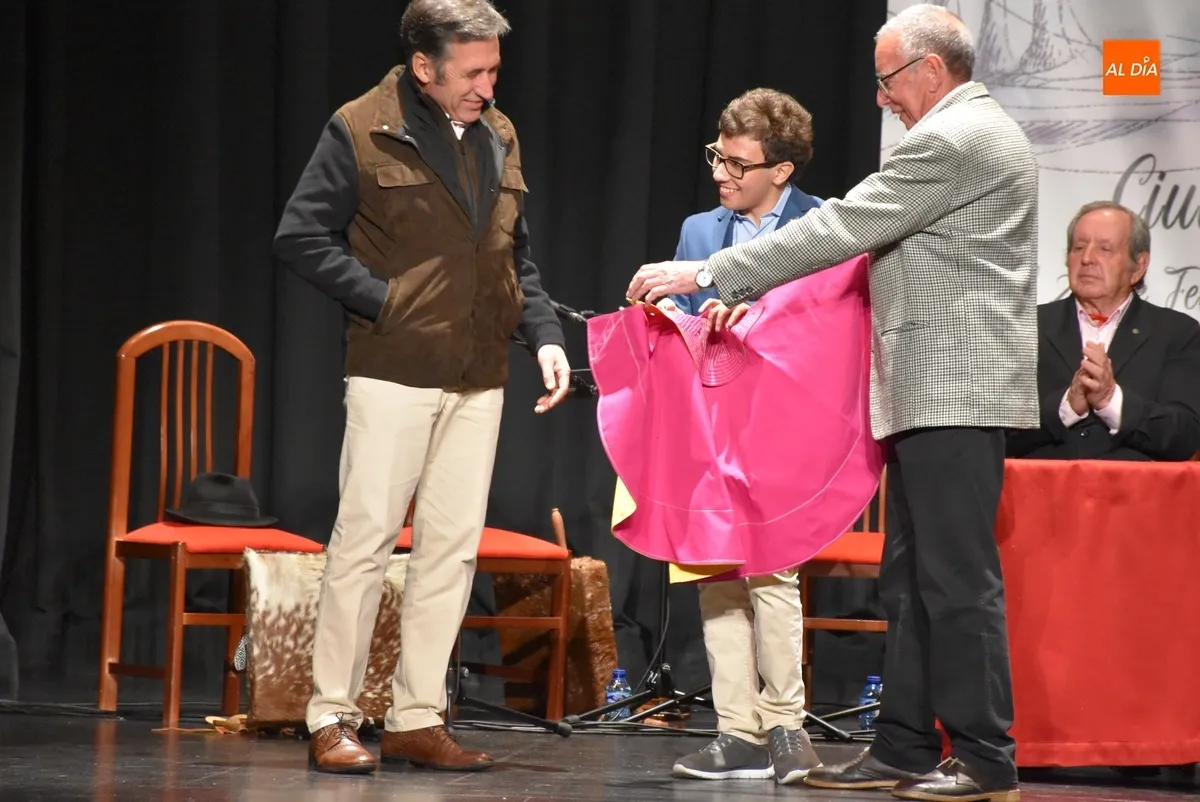 Foto 12 - El Bols&iacute;n premia al Ayuntamiento antes de una nueva fusi&oacute;n de los artes charro y gitano