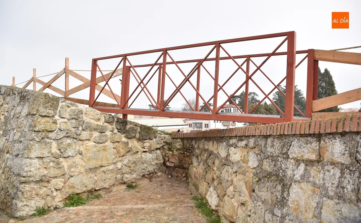 Foto 5 - Colocado el Puente de Aris y todas las agujas en altura del Registro