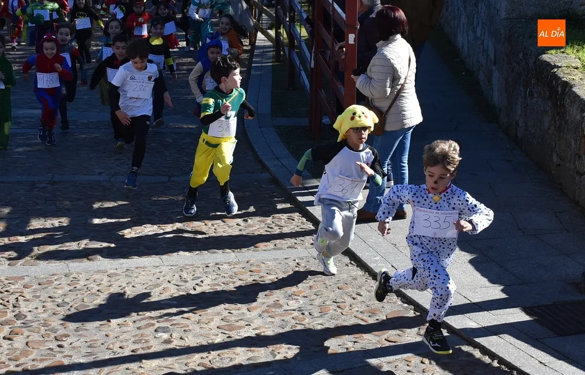 Foto 9 - El Cross del Carnaval bate a lo grande su r&eacute;cord hist&oacute;rico al reunir a 954 participantes