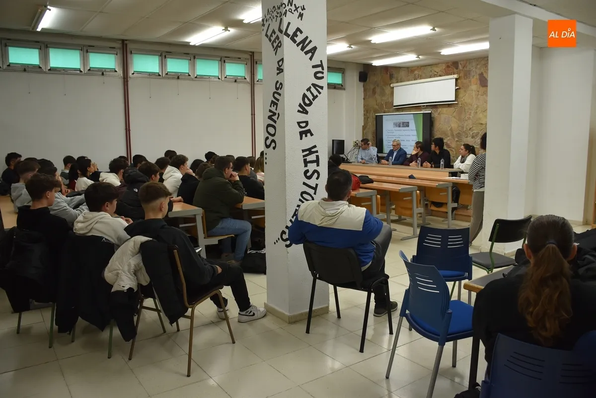 Foto 6 - El IES Tierra redondea su Semana de la Orientaci&oacute;n con las Ingenier&iacute;as como protagonistas