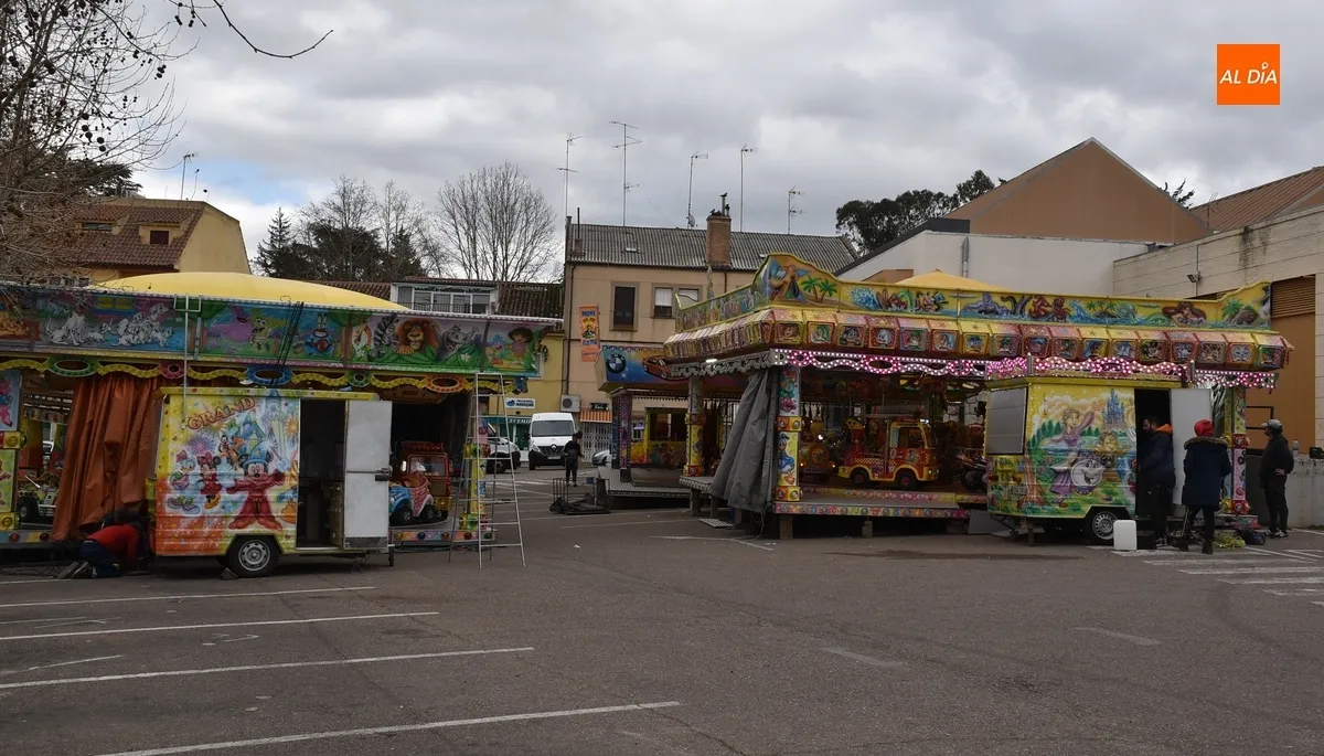 Foto 4 - En marcha el gran desembarco de atracciones carnavaleras