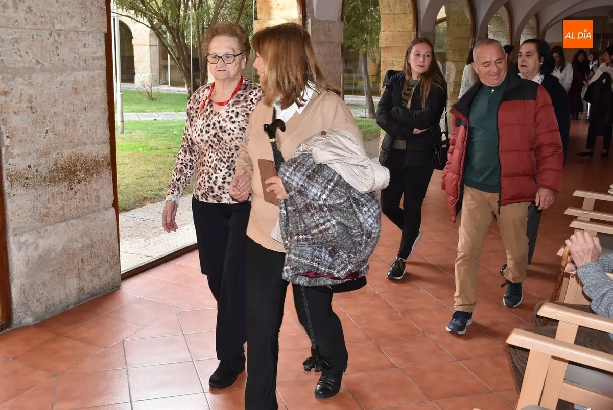 Foto 3 - To&ntilde;i Garc&iacute;a Miguel repasa sus 47 a&ntilde;os en la Residencia Mixta en su preg&oacute;n para el centro