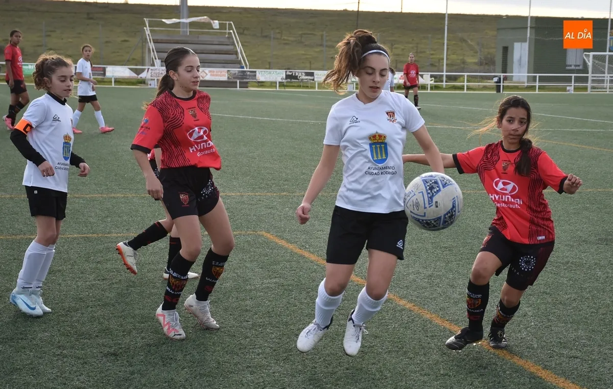Foto 8 - El Infantil Femenino del Ciudad Rodrigo gana el partido aplazado en enero y adelantado al Carnaval