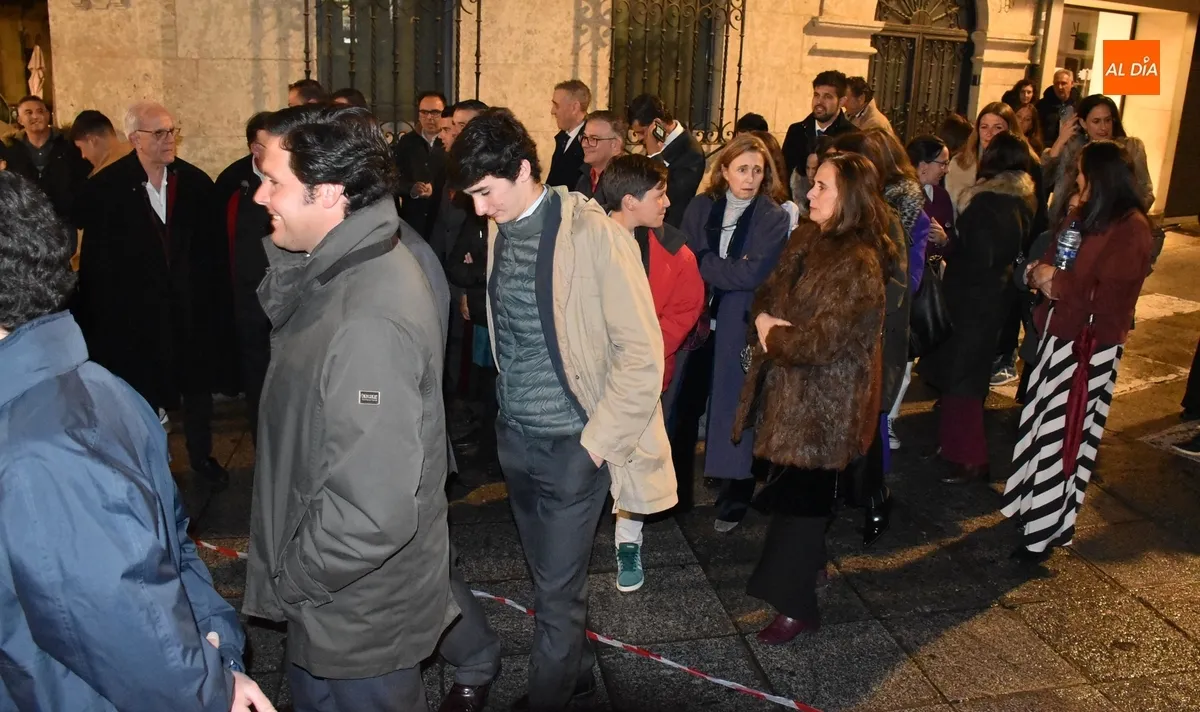 Foto 3 - La Familia De la Puerta triunfa con caballo incluido sobre el escenario del Teatro Nuevo
