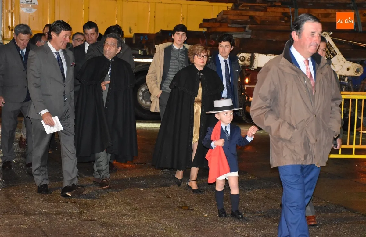 Foto 10 - La Familia De la Puerta triunfa con caballo incluido sobre el escenario del Teatro Nuevo