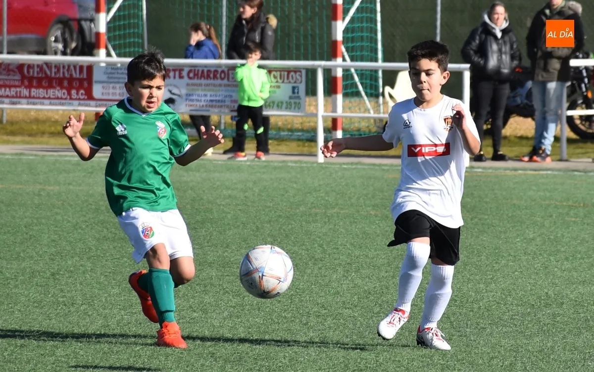 Foto 11 - #M [7-9 FEB] El Ciudad Rodrigo saca dos victorias en su triple choque ante Villares de la Reina