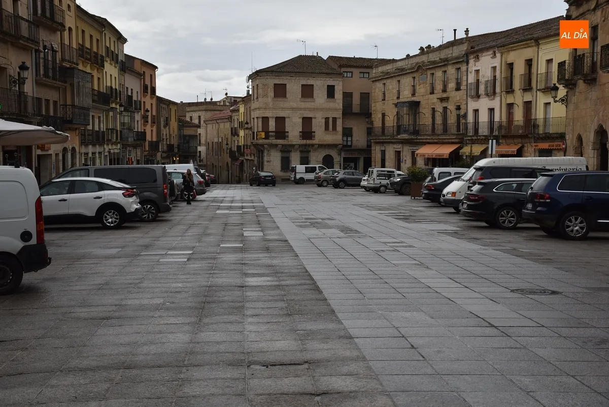 Foto 4 - Retirados los ca&ntilde;ones de la Plaza y los Tercios del Paseo para posibilitar sus transformaciones