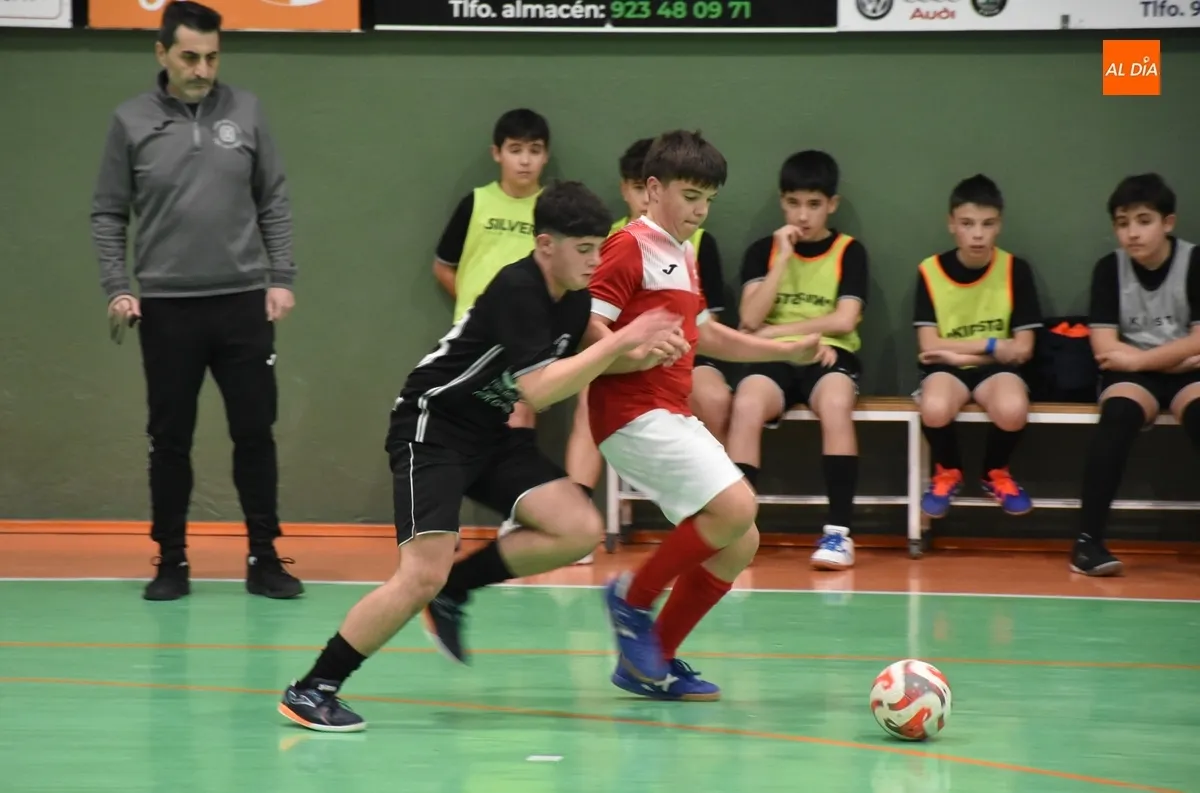 Foto 5 - El Infantil A y el Cadete del III Columnas ganan a La Alberca los aplazados de los Juegos Escolares