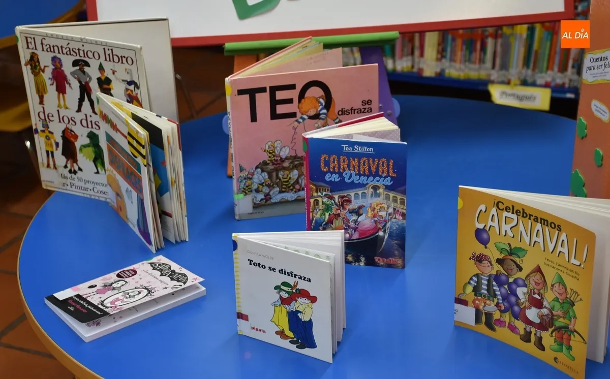 Foto 3 - La Biblioteca habilita un rinc&oacute;n carnavalero en su sala infantil, con photocall incluido