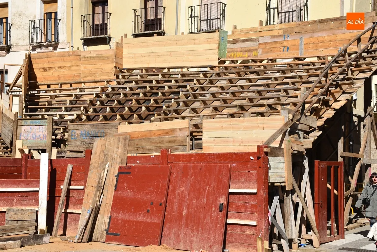 Foto 10 - Culminada la magna obra de construcci&oacute;n de los tablaos