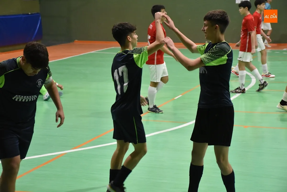 Foto 5 - El III Juvenil empata a 2&rdquo; para el final su duelo fraticida de los Juegos Escolares ante el III Cadete