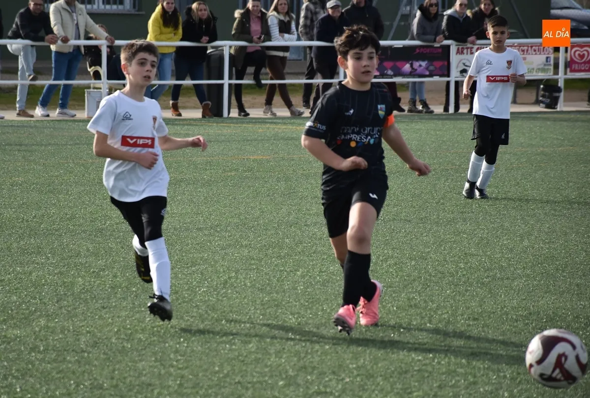 Foto 7 - El Ciudad Rodrigo gana en benjamines y Alba de Tormes en juveniles en el doble duelo entre ambos clubes