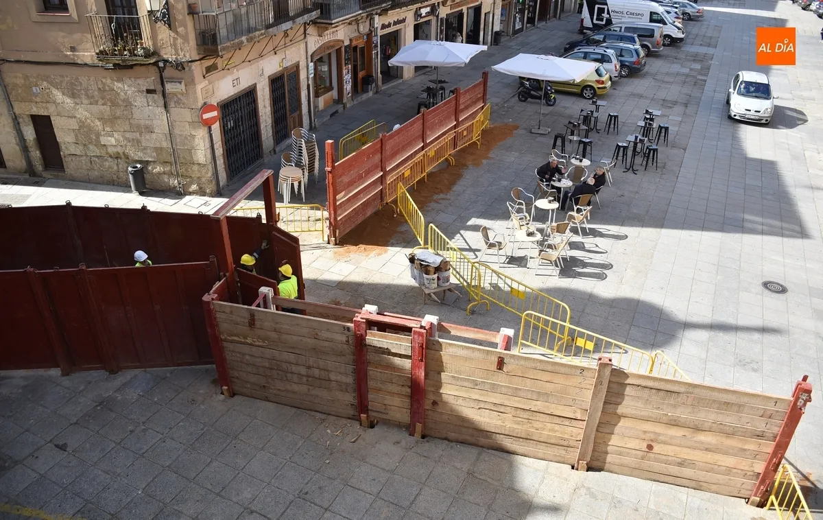 Foto 5 - Empieza a configurarse el &lsquo;rect&aacute;ngulo m&aacute;gico&rsquo; con el montaje de las primeras barreras