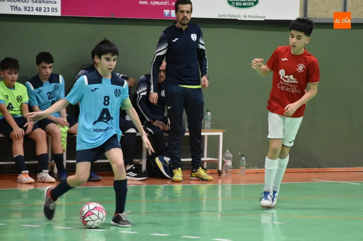 Foto 5 - El III Infantil confirma su candidatura al t&iacute;tulo con un partido magistral en el duelo entre 2&ordm; y 3&ordm;